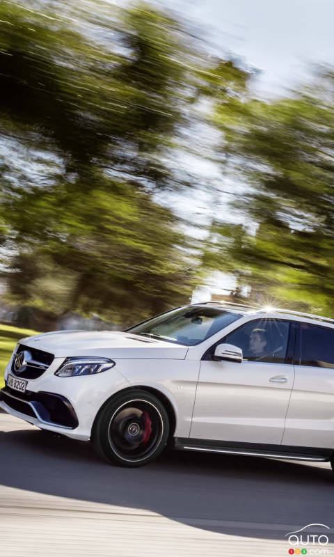 Mercedes-Benz Is Recalling 320,000 SUVs Over Issue That Could Lead to Sudden Stalls
