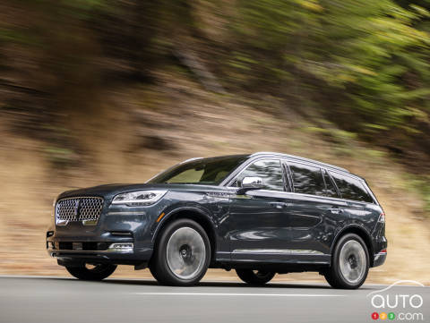 Lincoln Aviator PHEV Review: It May Come Down to Price