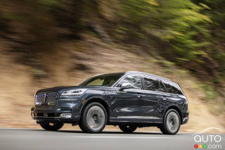 Research 2022
                  Lincoln Aviator pictures, prices and reviews