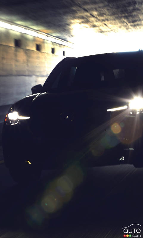 2024 Mazda CX-90 Teased Again Ahead of Late January Reveal