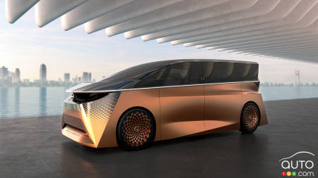 Nissan Unveils Hyper Tourer Concept