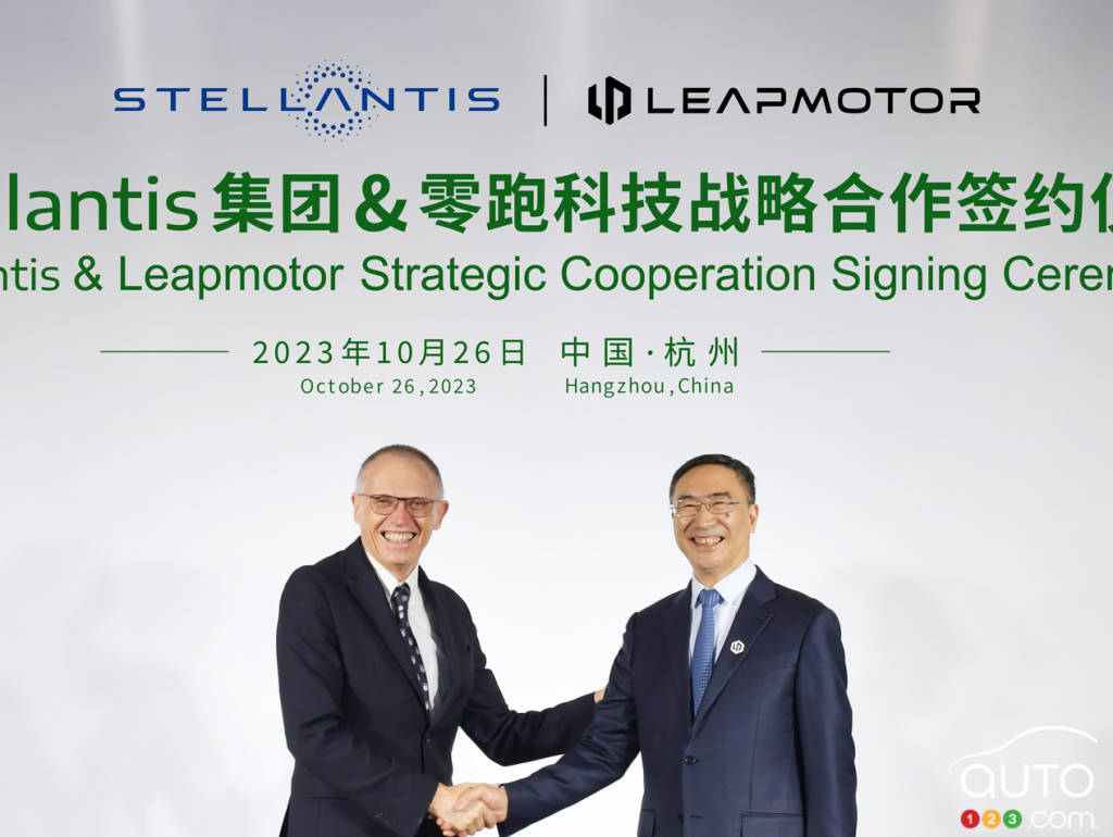 Carlos Tavares of Stellantis and Zhu Jiangming of Leapmotor