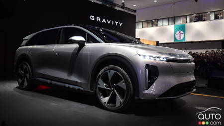 Los Angeles 2023: Lucid Debuts Gravity SUV