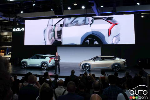 Los Angeles 2023: Kia EV3 and EV4 Concepts get North American Premiere