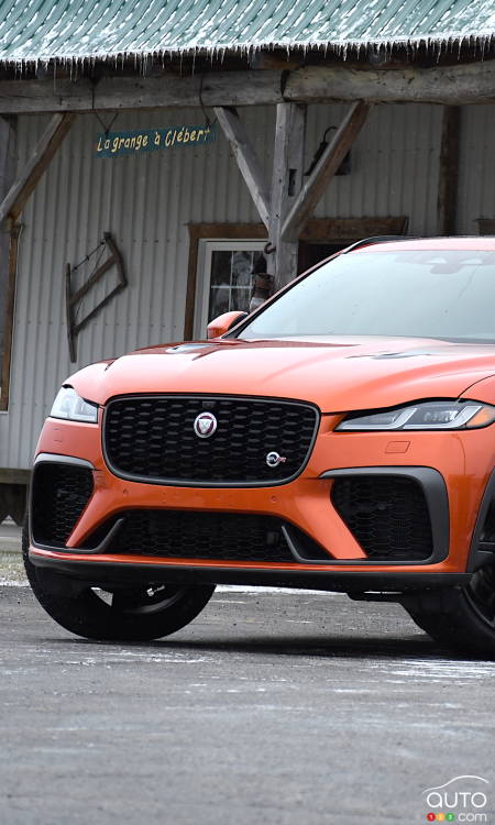 2022 Jaguar F-Pace SVR Review: On Another Planet