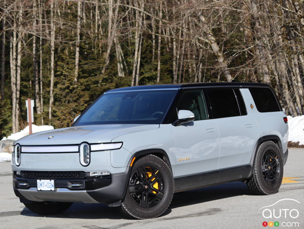 2023 Rivian R1S