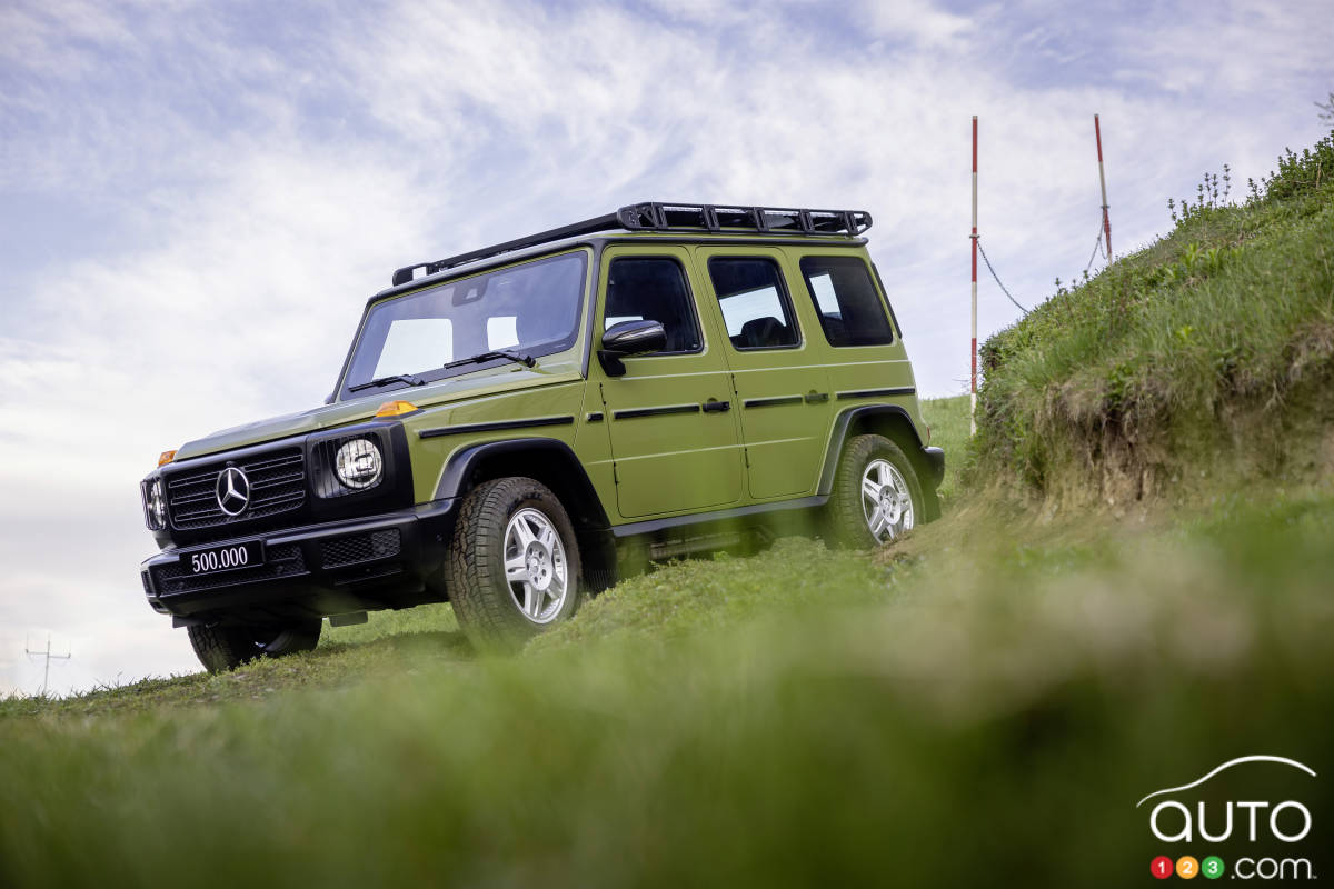 Mercedes-Benz Produces 500,000th G-Class and Gives it a Retro Style
