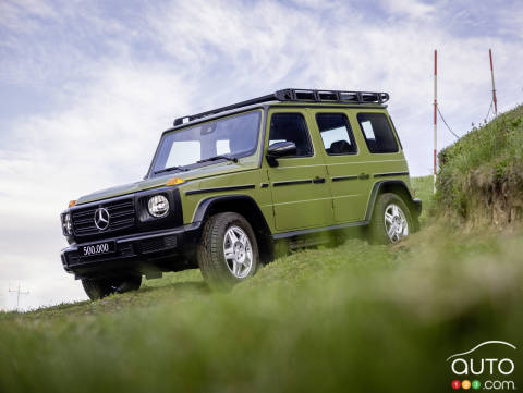 Mercedes-Benz Produces 500,000th G-Class and Gives it a Retro Style