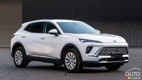 2024 Buick Envision: Chinese Version Seen in Images