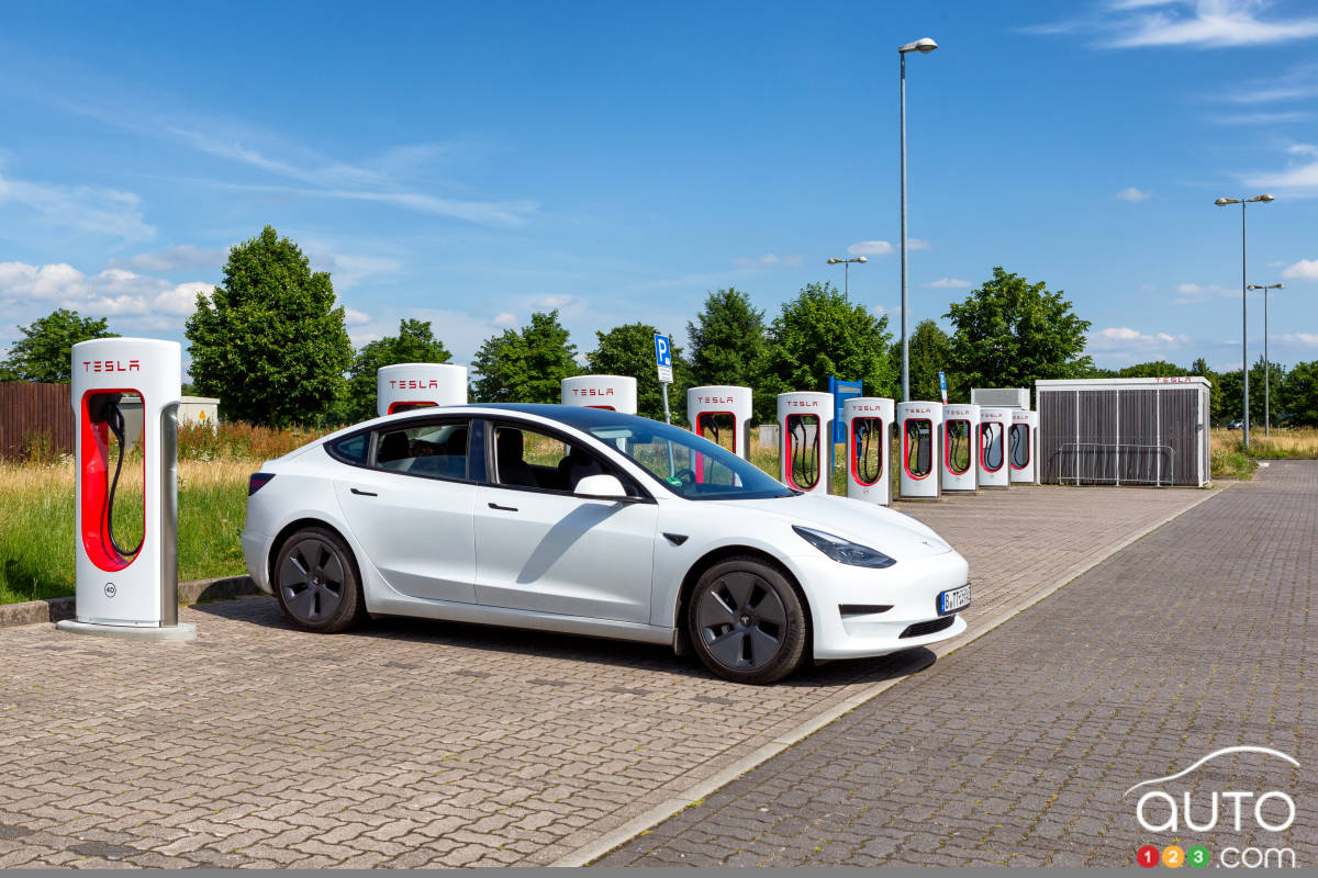 Les prochains Ford électriques seront compatibles avec les chargeurs de Tesla