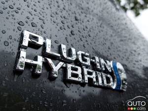 2023 Hybrid and Electric Car Guide: The Plug-in Hybrids