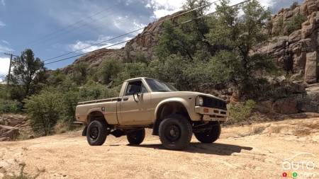 After 1.6 Million Km, this 1980 Toyota Hilux is still going off-road