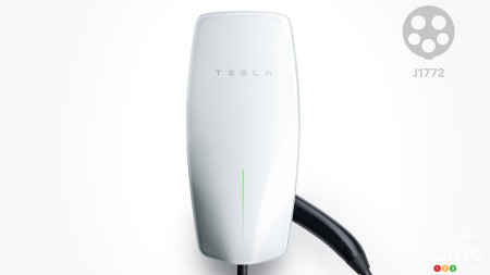 Tesla Announces New Universal Wall Connector, J1772 Compatible