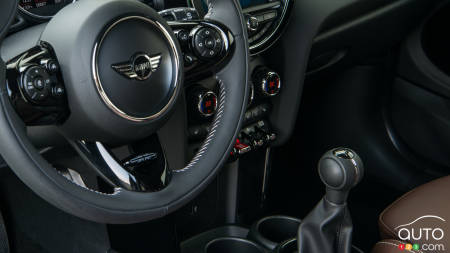 Mini Latest to Confirm It's Dropping the Manual Gearbox