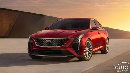 Detroit 2023: The Refreshed 2025 Cadillac CT5 Debuts