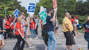 Auto Workers Strike Action Likely to Start Tonight in U.S.
