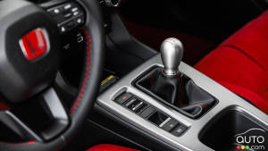 Levier de boite de vitesse dans la Honda Civic Type R 2023
