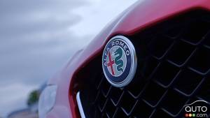 Le logo Alfa Romeo sur la Giulia