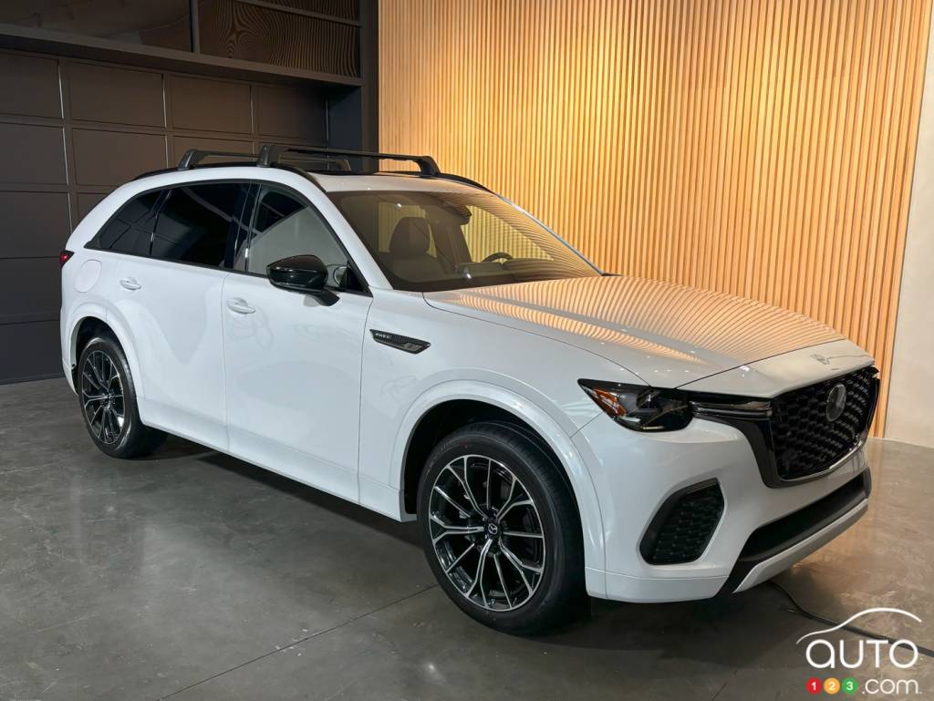 The 2025 Mazda CX-70
