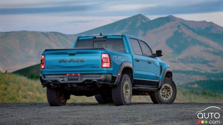 Ram Recalls 129,313 pickup Trucks for Turn Signal Problem