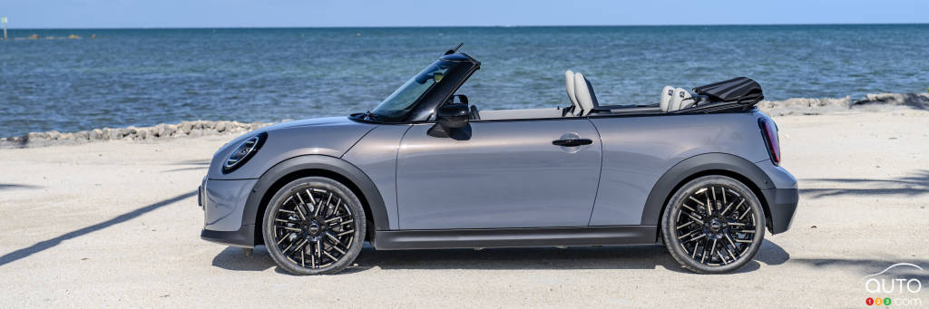 Mini Unveils 2025 Cooper Convertible