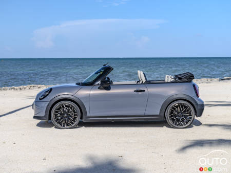 Mini Unveils 2025 Cooper Convertible