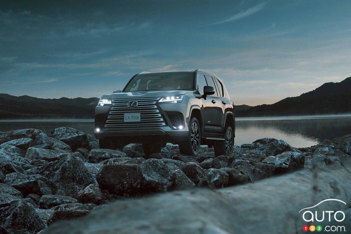 Lexus LX 2025 : la marque de luxe de Toyota présente la variante 700h