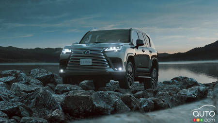 Lexus LX 2025 : la marque de luxe de Toyota présente la variante 700h