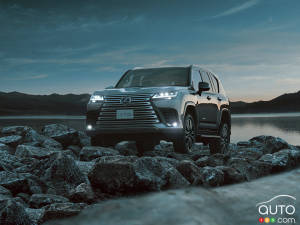 Lexus LX 2025 : la marque de luxe de Toyota présente la variante 700h