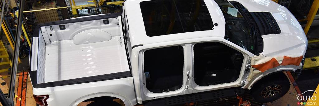 Ford Will Suspend F-150 Lightning Production in Mid-November, Plans Restart Jan. 6