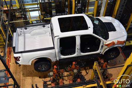 Ford Will Suspend F-150 Lightning Production in Mid-November, Plans Restart Jan. 6