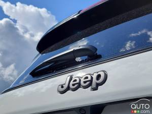 Jeep Confirms Hybrid Replacement for Cherokee, Likely in 2025