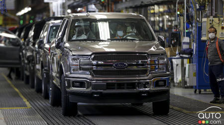 42 Automakers Ask President-Elect Trump to Maintain Status Quo