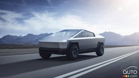 Tesla Cybertruck: Slowing Demand Sends Workers Home