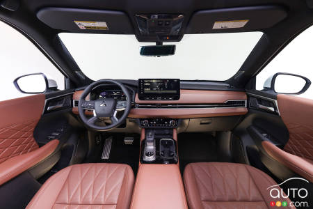 Mitsubishi retouche son VUS Outlander pour 2025