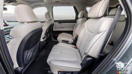 NHTSA Making Rear Seat Belt Warnings Mandatory as of 2027