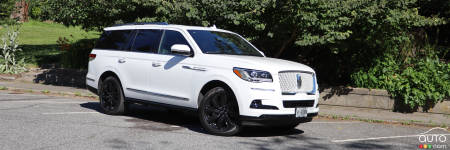 2024 Lincoln Navigator Review: Land Yacht