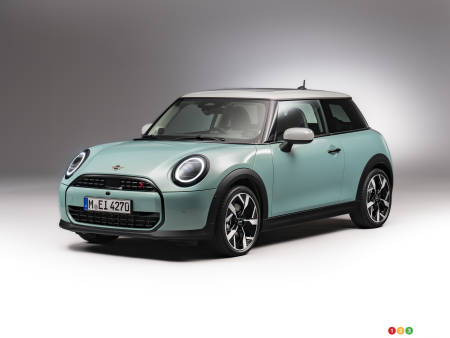 2025 Mini Cooper and Cooper S Debut: Here are the Gas-Engine Versions