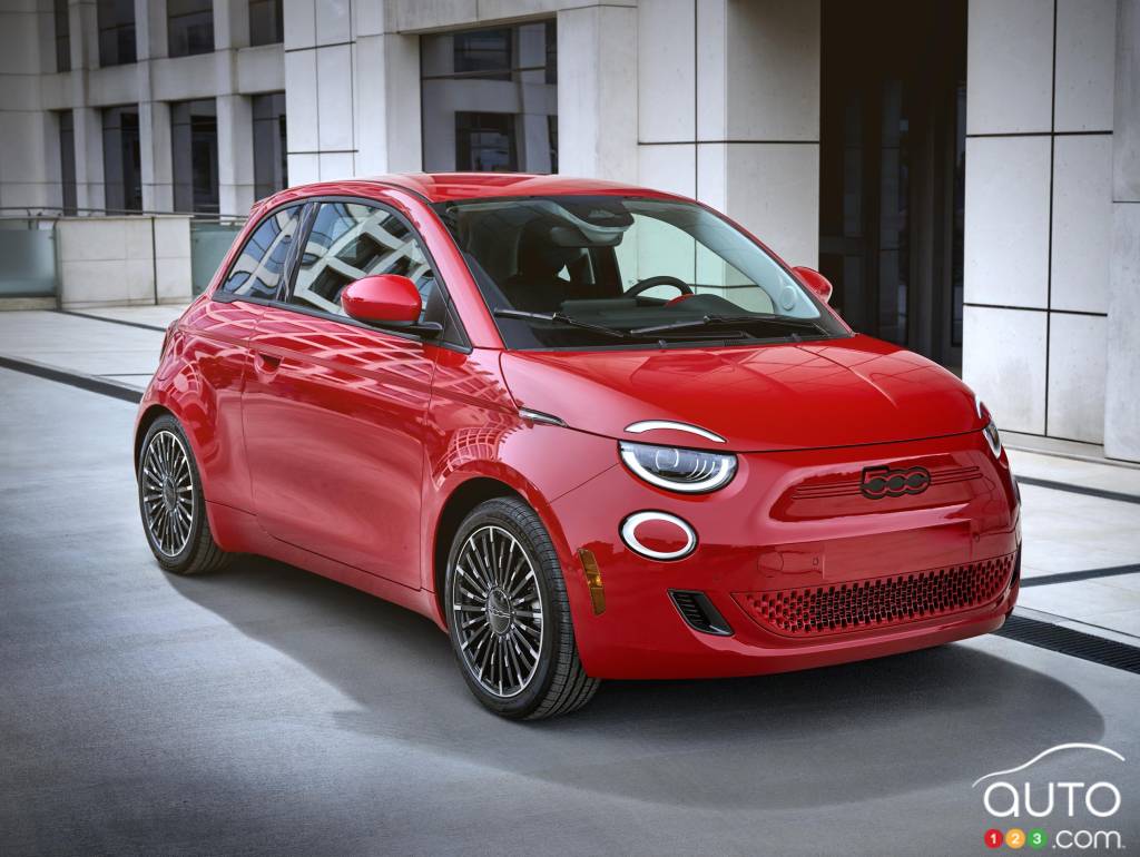 The new 2024 Fiat 500e RED