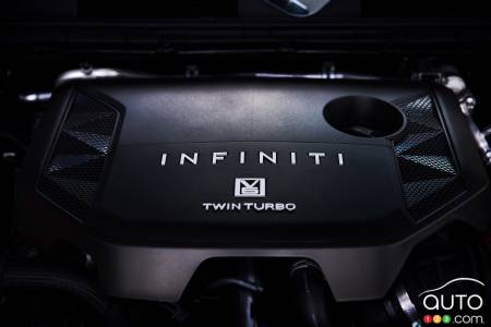 2025 Infiniti QX80 Teased, Showing New Twin-Turbo V6