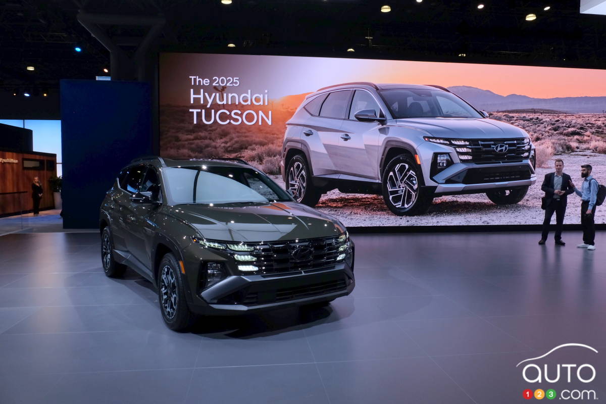 New York 2024: Redesigned, Updated 2025 Hyundai Tucson, Santa Cruz Make Debut