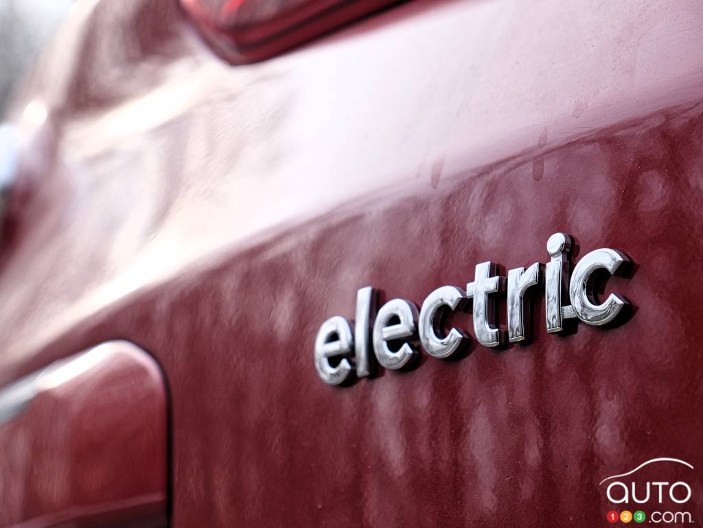 Electric logo on the 2023 Hyundai Kona EV