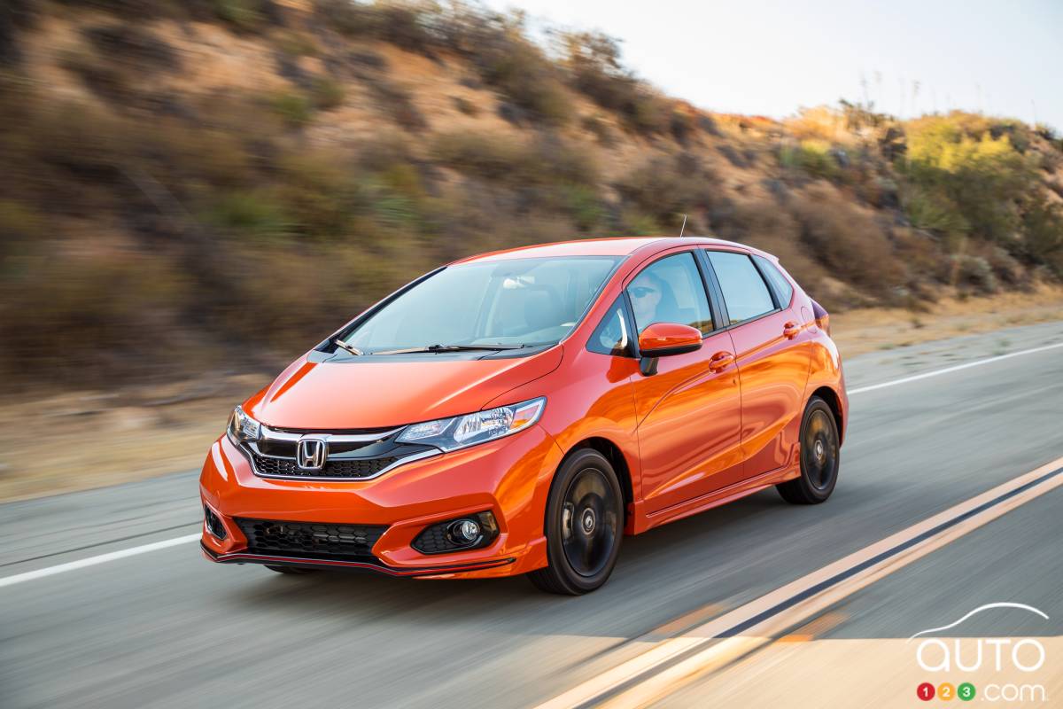Honda Recalls 138,000 Fit and HR-V over Rearview Camera Issue