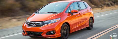 Honda Recalls 138,000 Fit and HR-V over Rearview Camera Issue