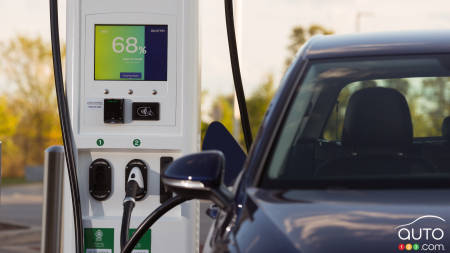 40 % des propriétaires américains de VÉ veulent retourner à l’essence