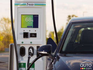 40 % des propriétaires américains de VÉ veulent retourner à l’essence