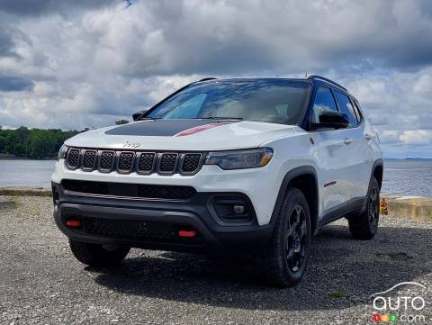 Stellantis Recalls 1.2 Million Vehicles to Fix Backup Camera Issue