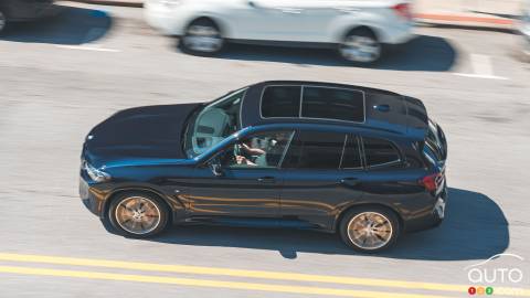 BMW Recalls 300,000 X3 SUVs Over Interior Cargo Rail Issue