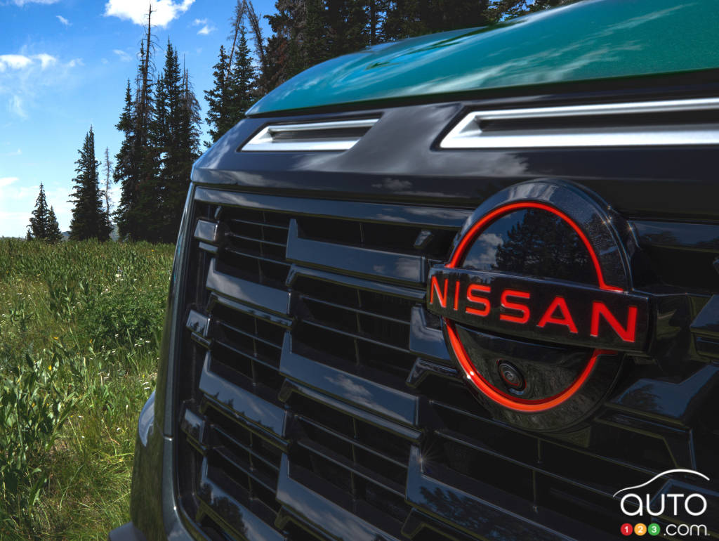 Front grille of the 2025 Nissan Armada, and an older Nissan Pilot