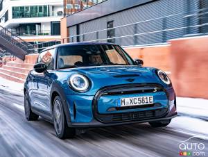 BMW Will Recall 12,535 Mini Cooper SE EVs Over Battery Problem